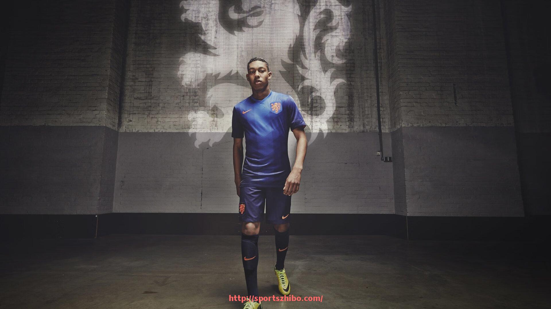 体育直播-中超联赛冠名商历年变迁与赞助规模对比